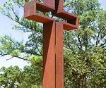 Close view of the cross's hollow central intersection